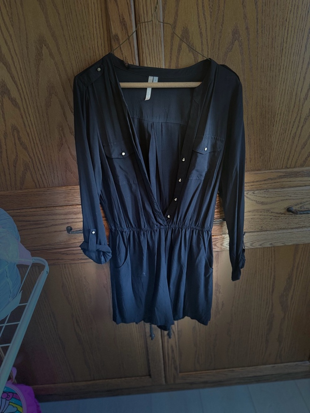 ElleCLO Black Relaxed-Fit V-Neck Romper